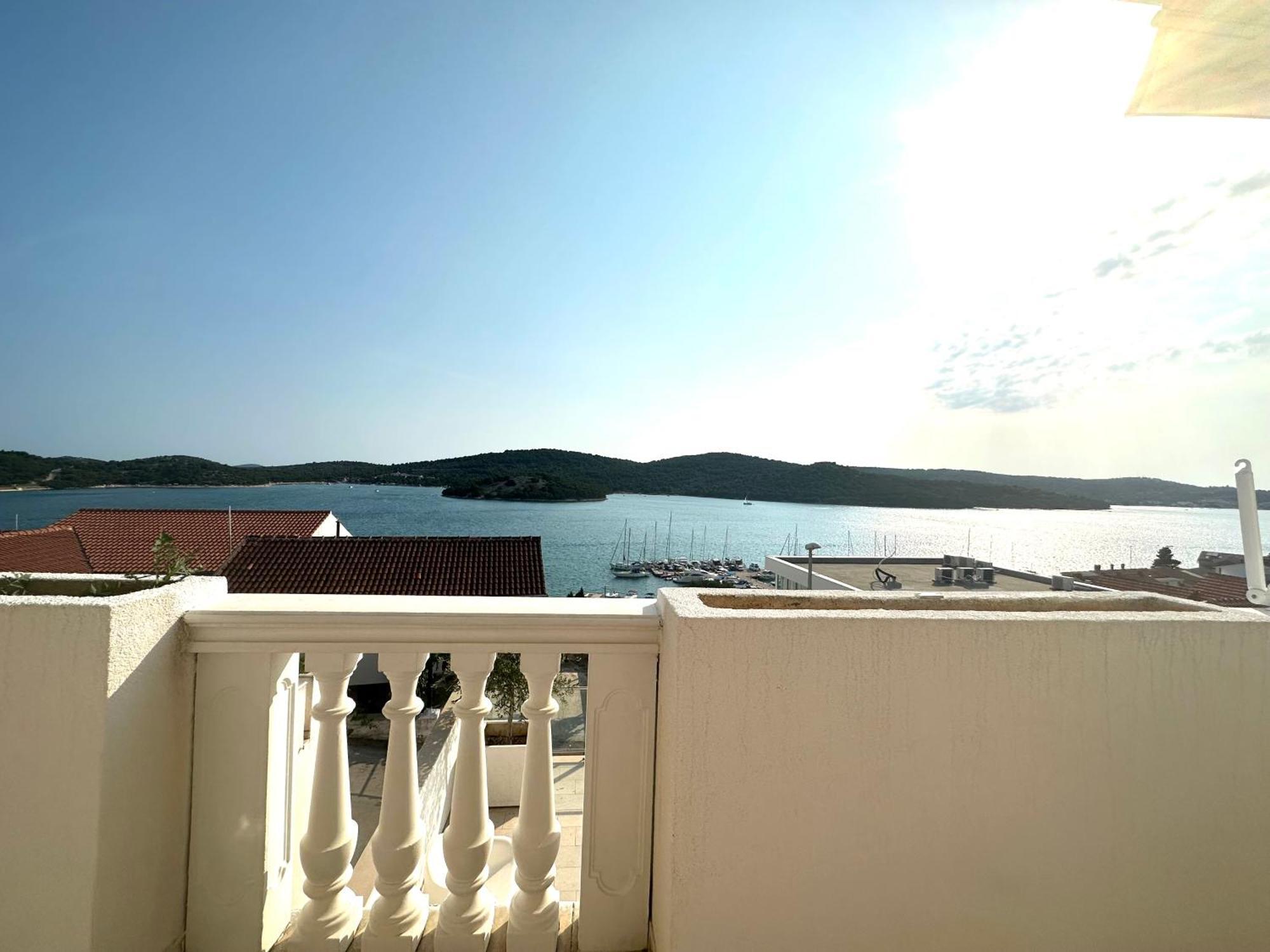 Villa Perla Tisno Ngoại thất bức ảnh
