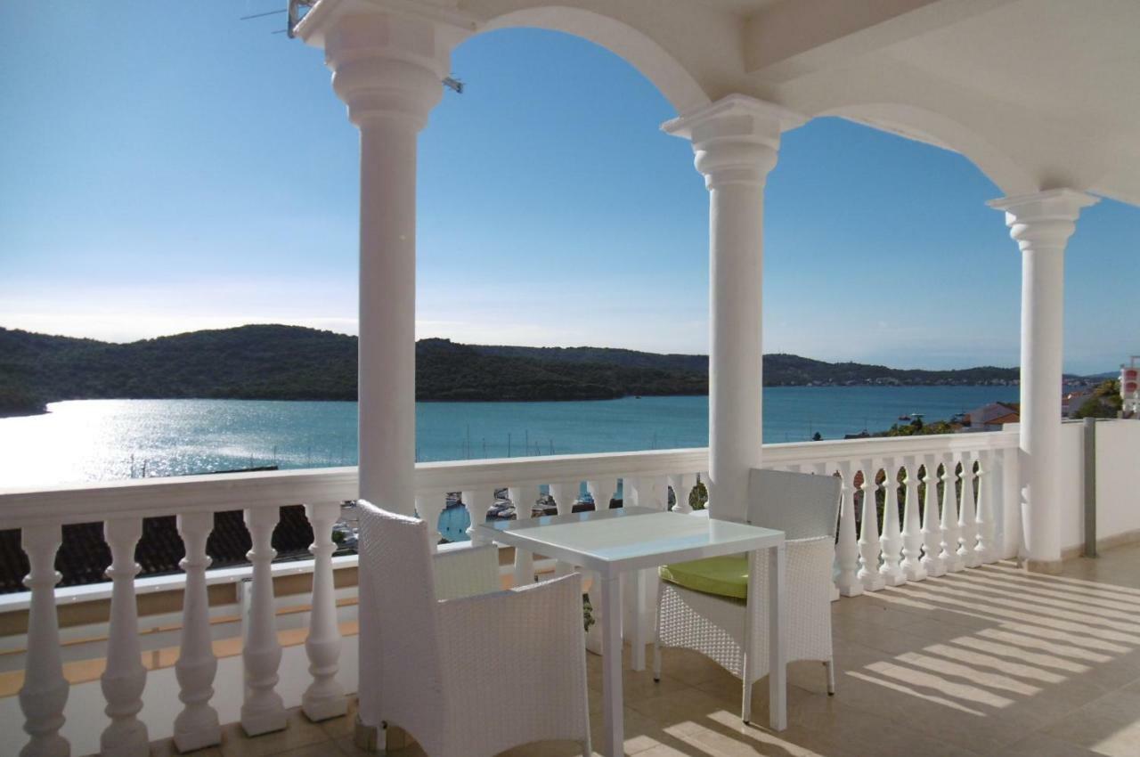 Villa Perla Tisno Ngoại thất bức ảnh